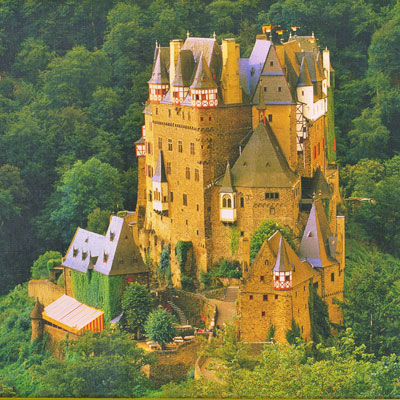 Замок Эльц, Германия Пазл, 500 элементов Пазл , Картон Элементов: 500 Trefl Puzzle; Польша 2009 г ; Артикул: 37084; Упаковка: Коробка Не рекомендуется детям до 3-х лет инфо 1899e.